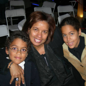 Eu, tia Yvonne e mana